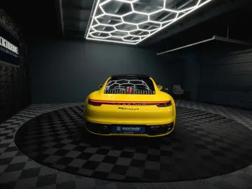 PORSCHE 992 911 Carrera 4 S Sport-Chrono  Pano LED BOSE