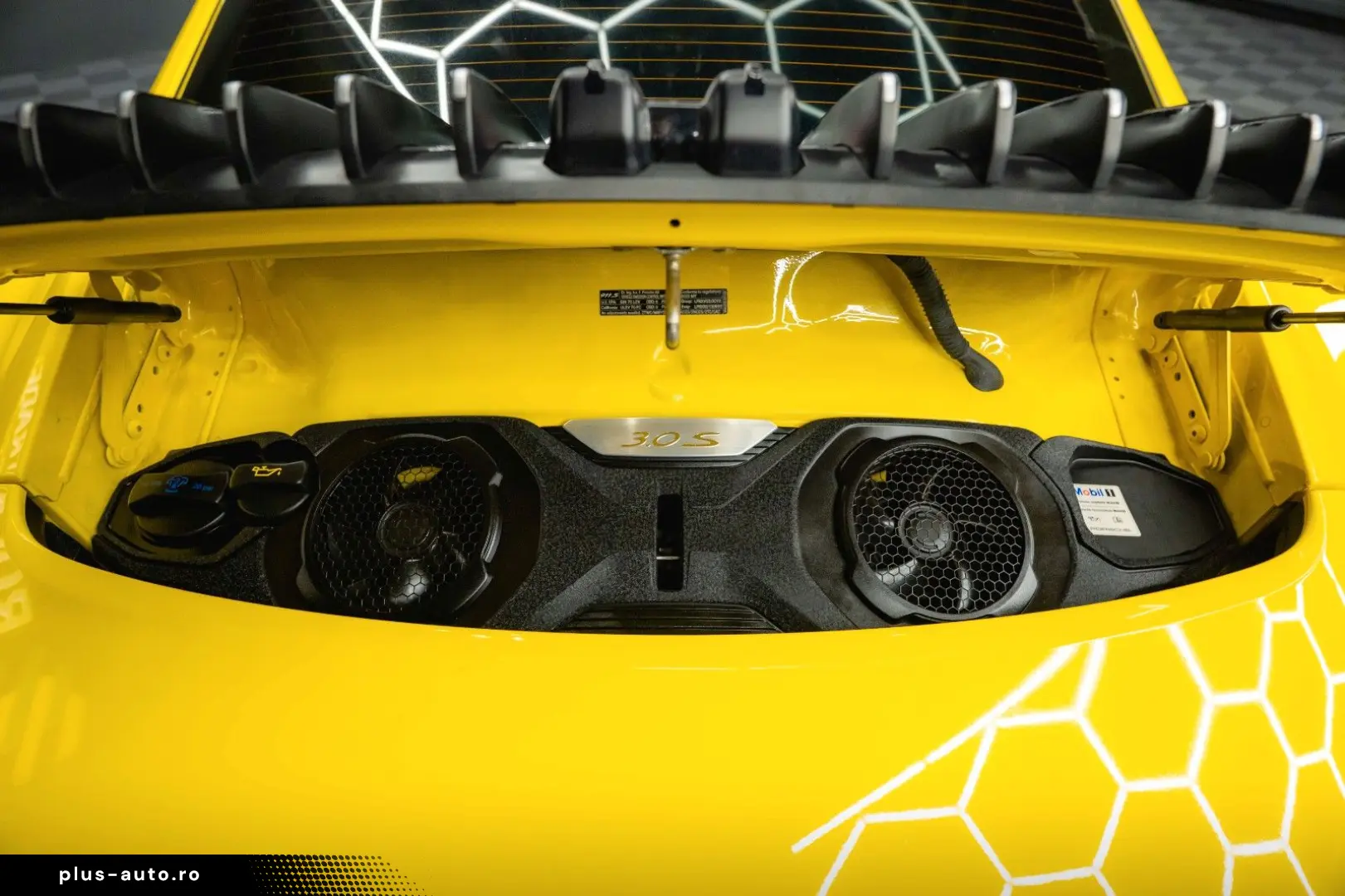 PORSCHE 992 911 Carrera 4 S Sport-Chrono  Pano LED BOSE