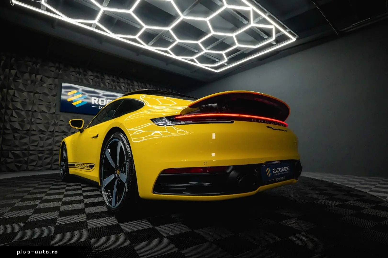 PORSCHE 992 911 Carrera 4 S Sport-Chrono  Pano LED BOSE