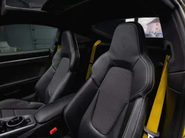 PORSCHE 992 911 Carrera 4 S Sport-Chrono  Pano LED BOSE