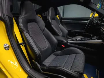 PORSCHE 992 911 Carrera 4 S Sport-Chrono  Pano LED BOSE