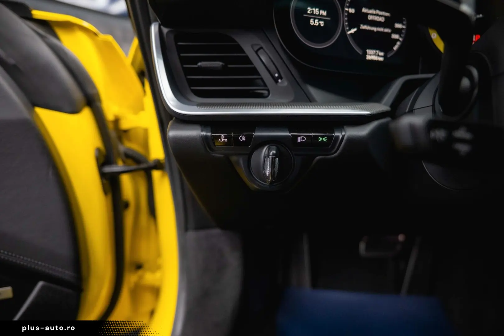 PORSCHE 992 911 Carrera 4 S Sport-Chrono  Pano LED BOSE