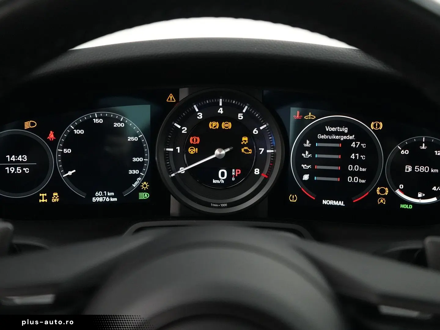 PORSCHE 992 Carrera 4