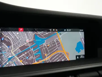 PORSCHE 992 Carrera 4