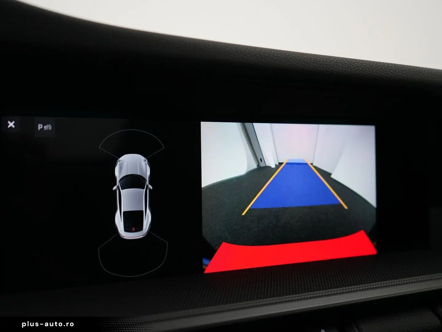 PORSCHE 992 Carrera 4