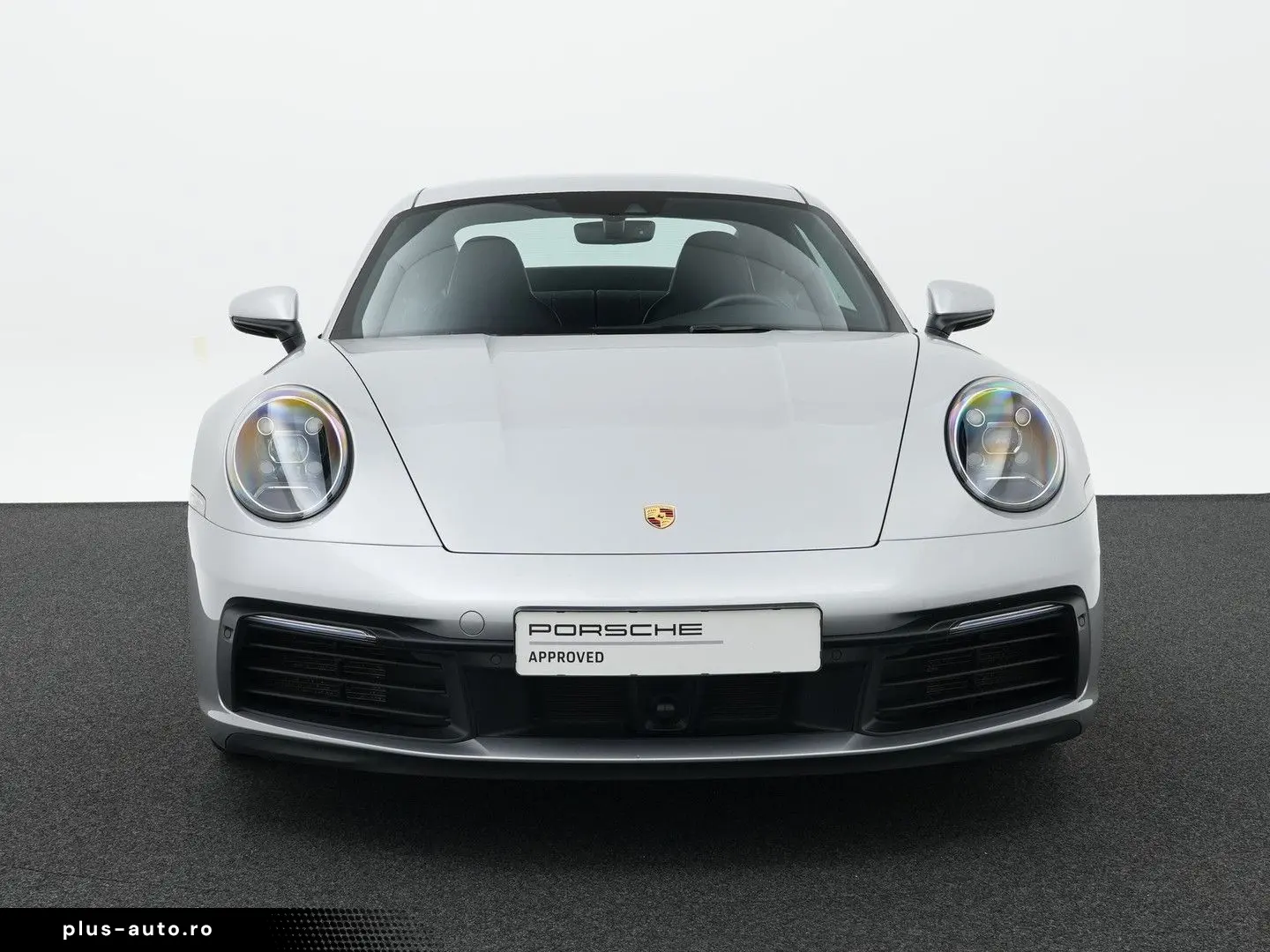 PORSCHE 992 Carrera 4