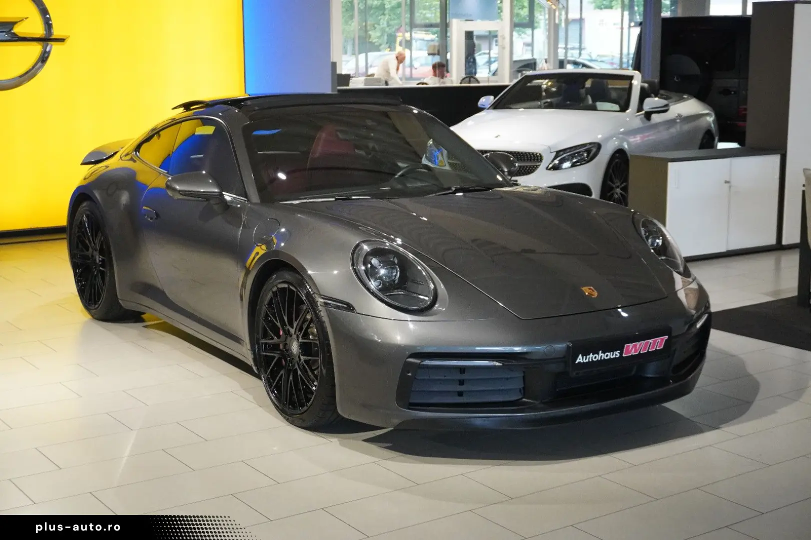 PORSCHE 911 Carrera 4S ~Chrono~Pano~360 ~Bose~PASM~