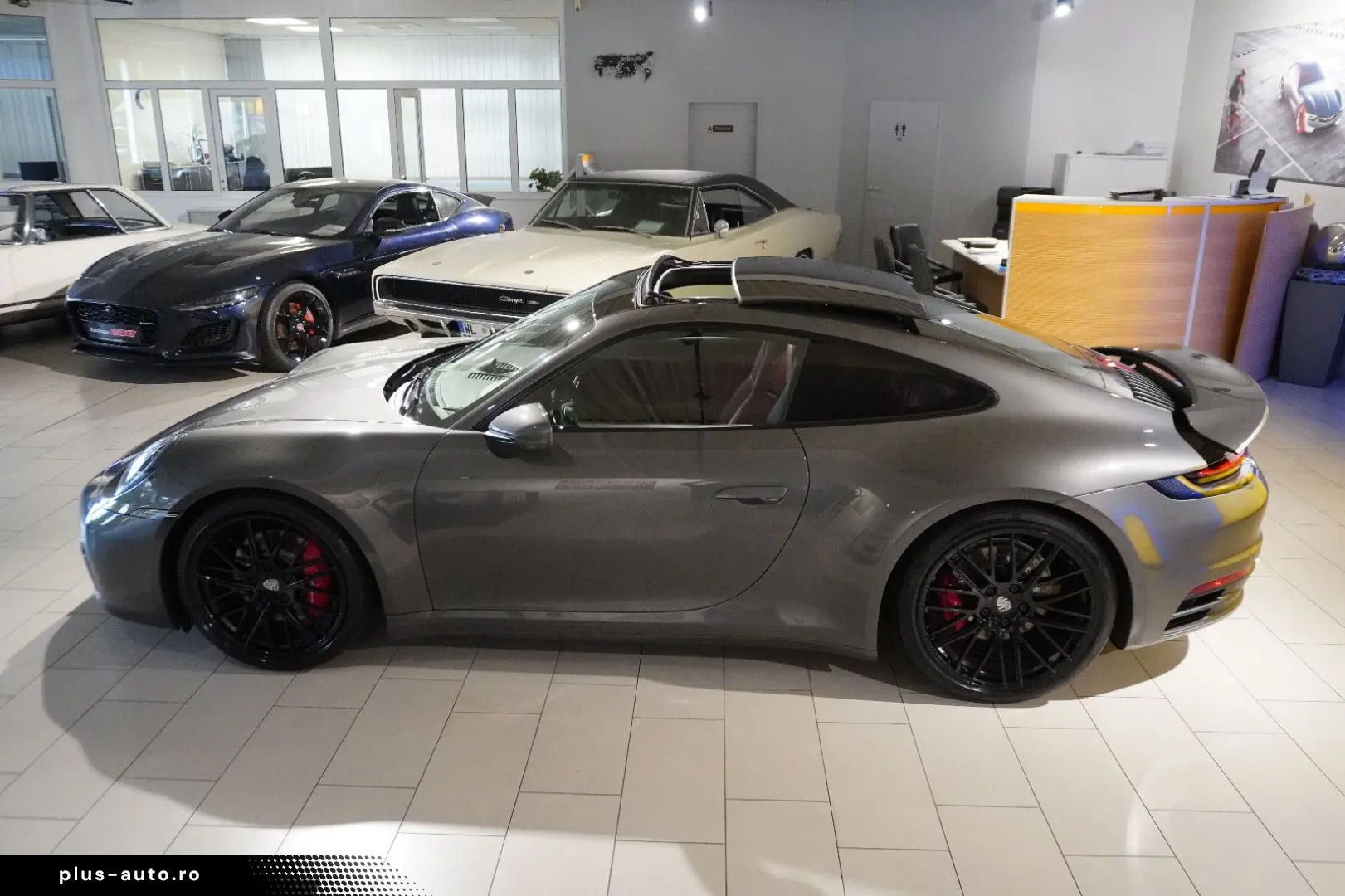 PORSCHE 911 Carrera 4S ~Chrono~Pano~360 ~Bose~PASM~