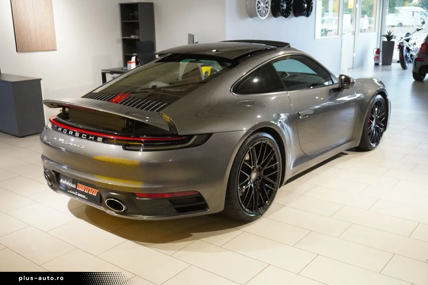 PORSCHE 911 Carrera 4S ~Chrono~Pano~360 ~Bose~PASM~