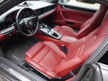 PORSCHE 911 Carrera 4S ~Chrono~Pano~360 ~Bose~PASM~