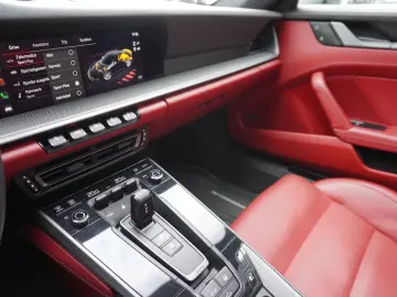PORSCHE 911 Carrera 4S ~Chrono~Pano~360 ~Bose~PASM~