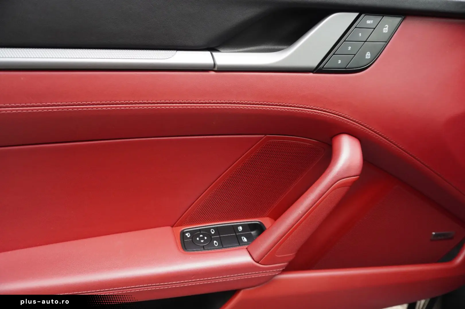 PORSCHE 911 Carrera 4S ~Chrono~Pano~360 ~Bose~PASM~