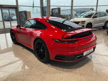 PORSCHE 911 Carrera 4 Porsche Approved bis 06 2026 Navi