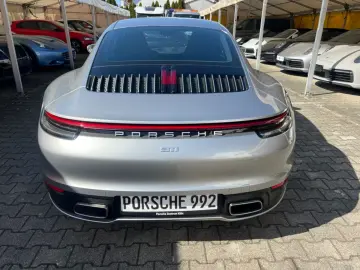 PORSCHE 992 911 Carrera 4 Garantie 2 . Jahre Top Zustand