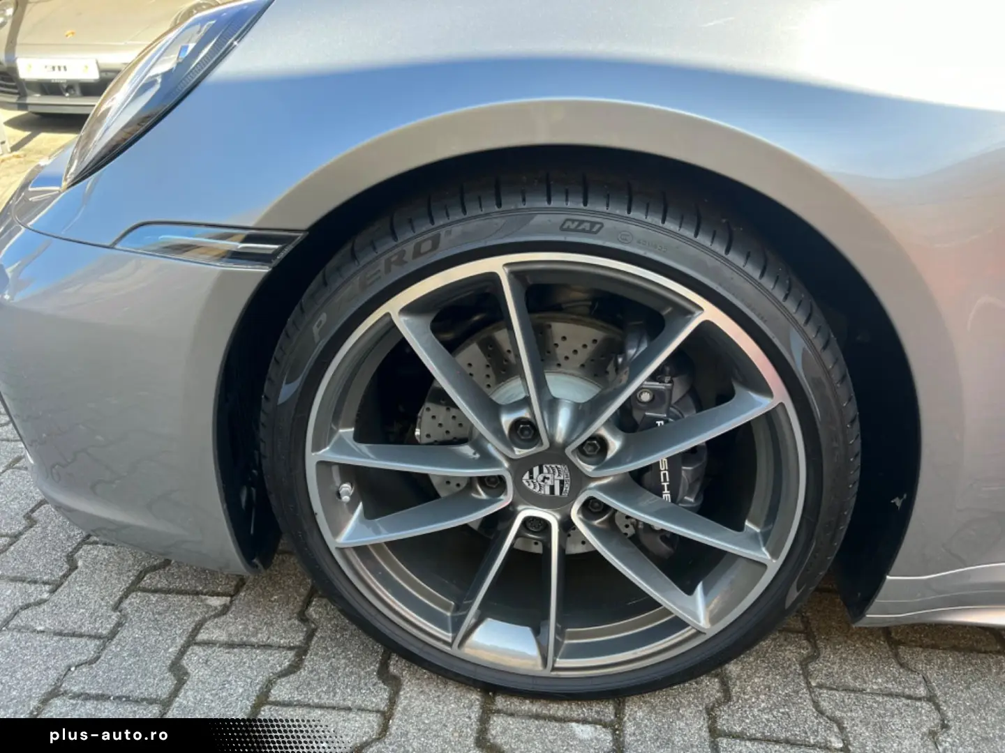 PORSCHE 992 911 Carrera 4 Garantie 2 . Jahre Top Zustand
