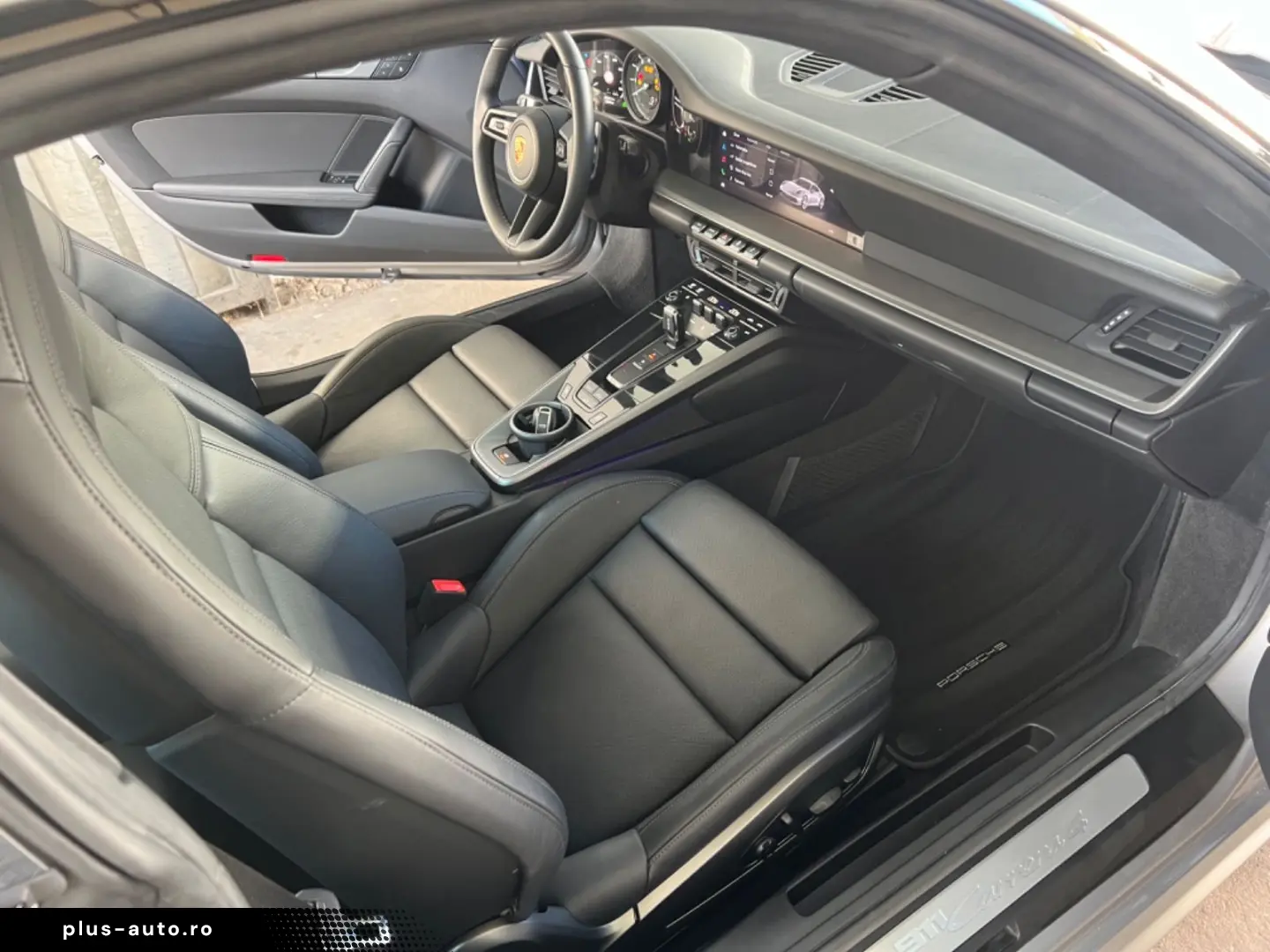 PORSCHE 992 911 Carrera 4 Garantie 2 . Jahre Top Zustand