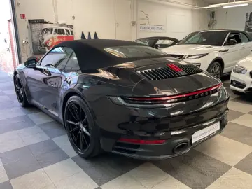 PORSCHE 992 Carrera 4 Cabriolet Aut 2.Hand Approved