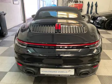 PORSCHE 992 Carrera 4 Cabriolet Aut 2.Hand Approved