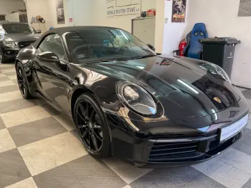 PORSCHE 992 Carrera 4 Cabriolet Aut 2.Hand Approved
