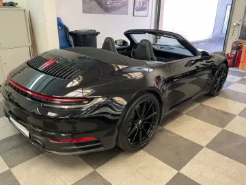 PORSCHE 992 Carrera 4 Cabriolet Aut 2.Hand Approved