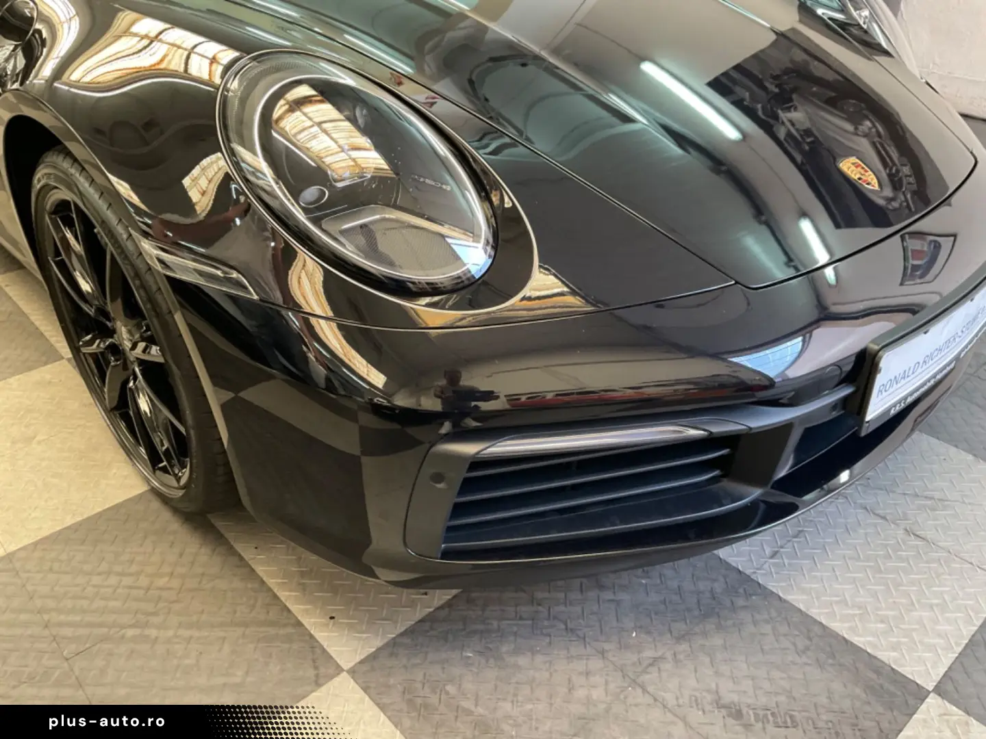 PORSCHE 992 Carrera 4 Cabriolet Aut 2.Hand Approved