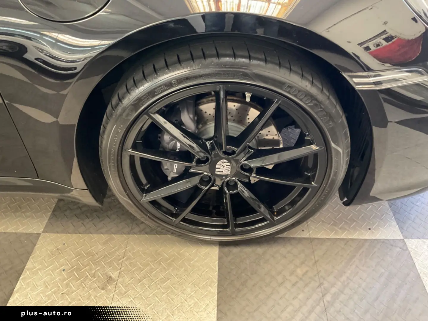 PORSCHE 992 Carrera 4 Cabriolet Aut 2.Hand Approved