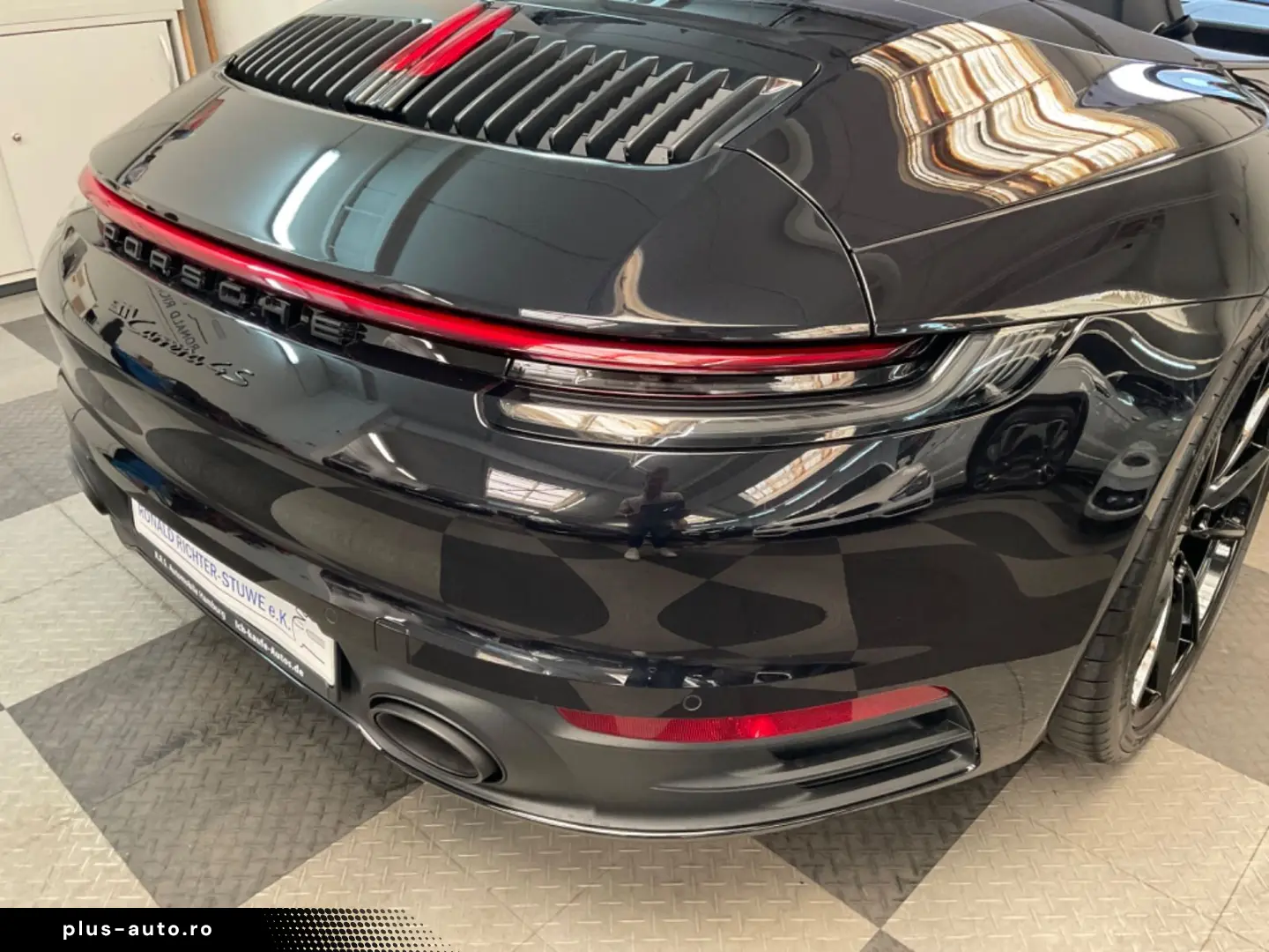 PORSCHE 992 Carrera 4 Cabriolet Aut 2.Hand Approved