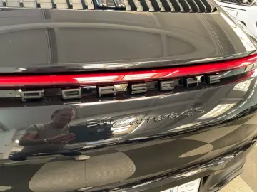 PORSCHE 992 Carrera 4 Cabriolet Aut 2.Hand Approved