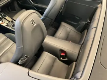 PORSCHE 992 Carrera 4 Cabriolet Aut 2.Hand Approved