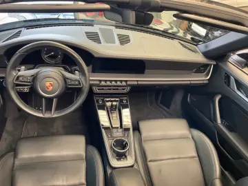 PORSCHE 992 Carrera 4 Cabriolet Aut 2.Hand Approved