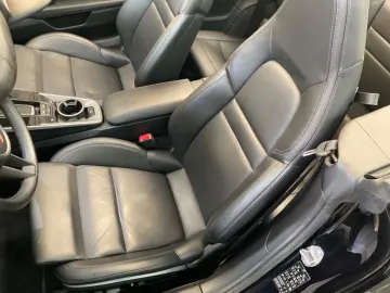 PORSCHE 992 Carrera 4 Cabriolet Aut 2.Hand Approved