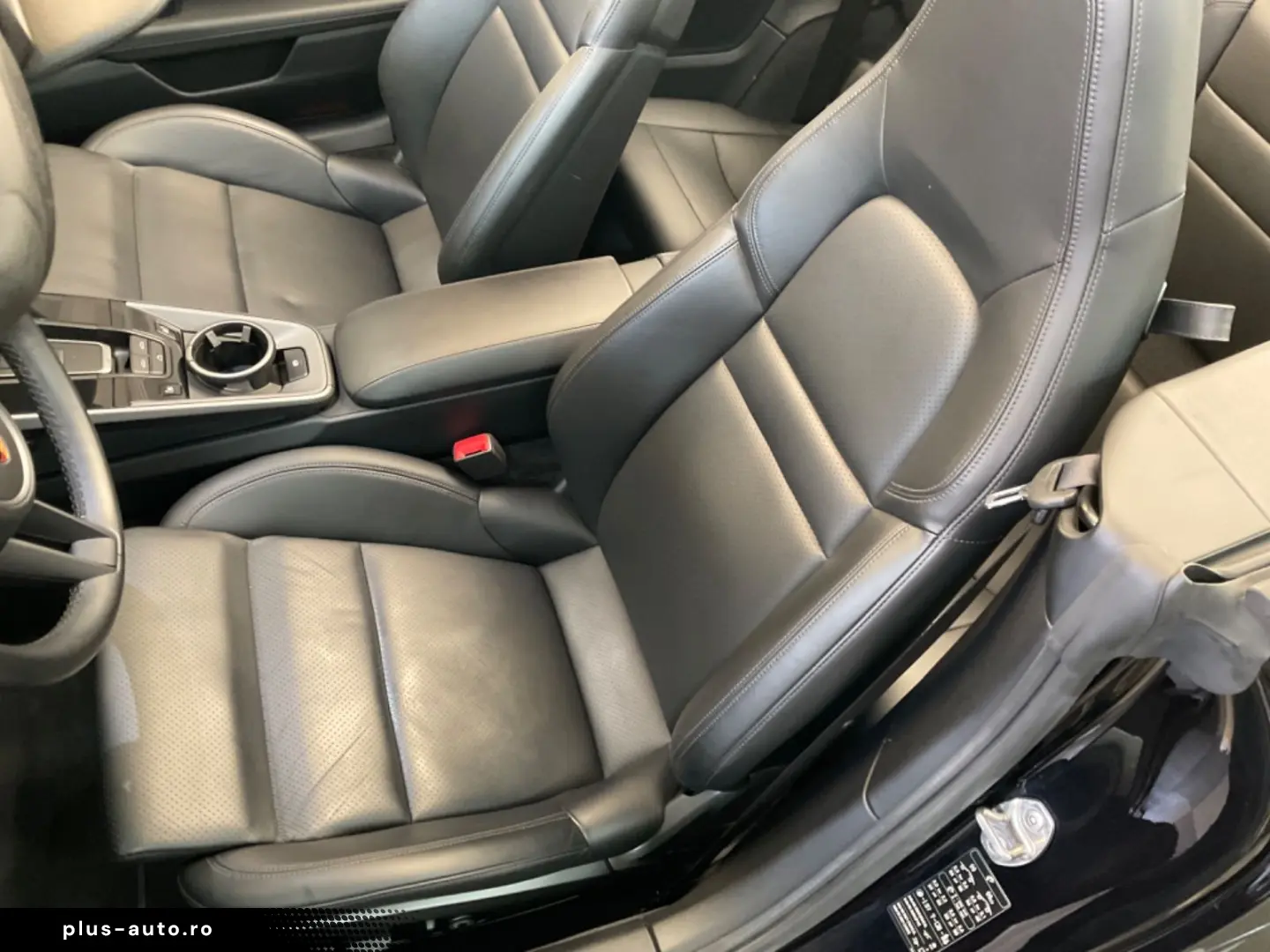 PORSCHE 992 Carrera 4 Cabriolet Aut 2.Hand Approved