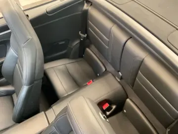 PORSCHE 992 Carrera 4 Cabriolet Aut 2.Hand Approved