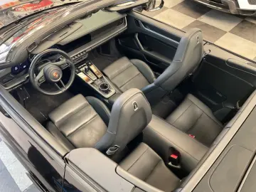 PORSCHE 992 Carrera 4 Cabriolet Aut 2.Hand Approved