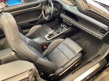 PORSCHE 992 Carrera 4 Cabriolet Aut 2.Hand Approved