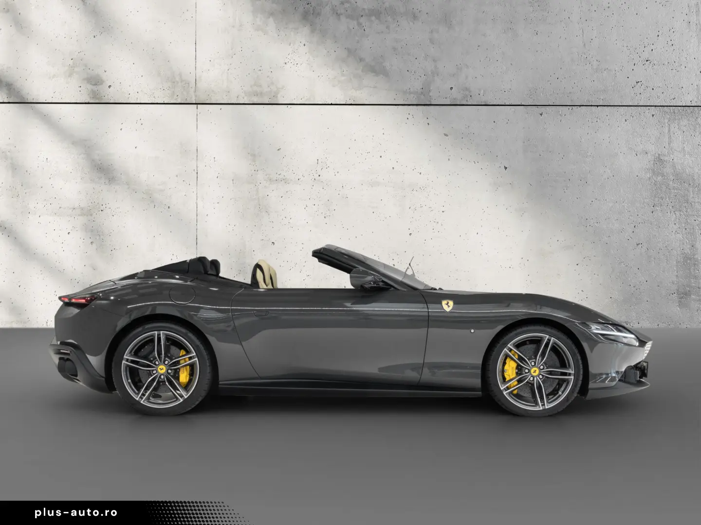 Ferrari Roma Spider