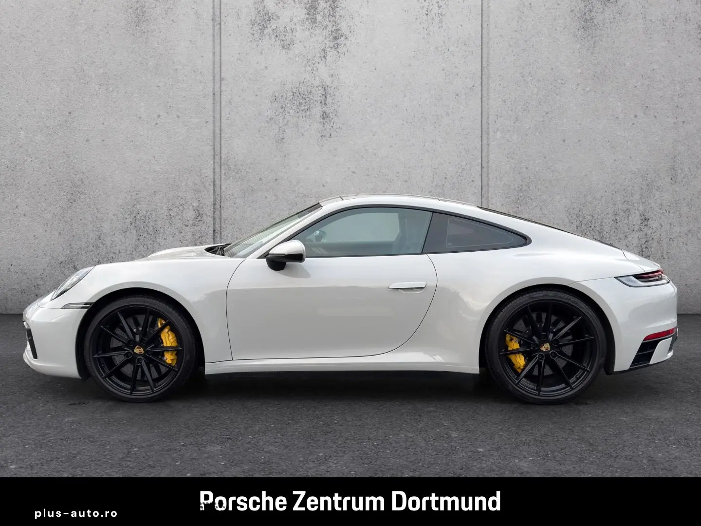 PORSCHE 992 911 Carrera 4 Liftsystem-VA Nachtsicht