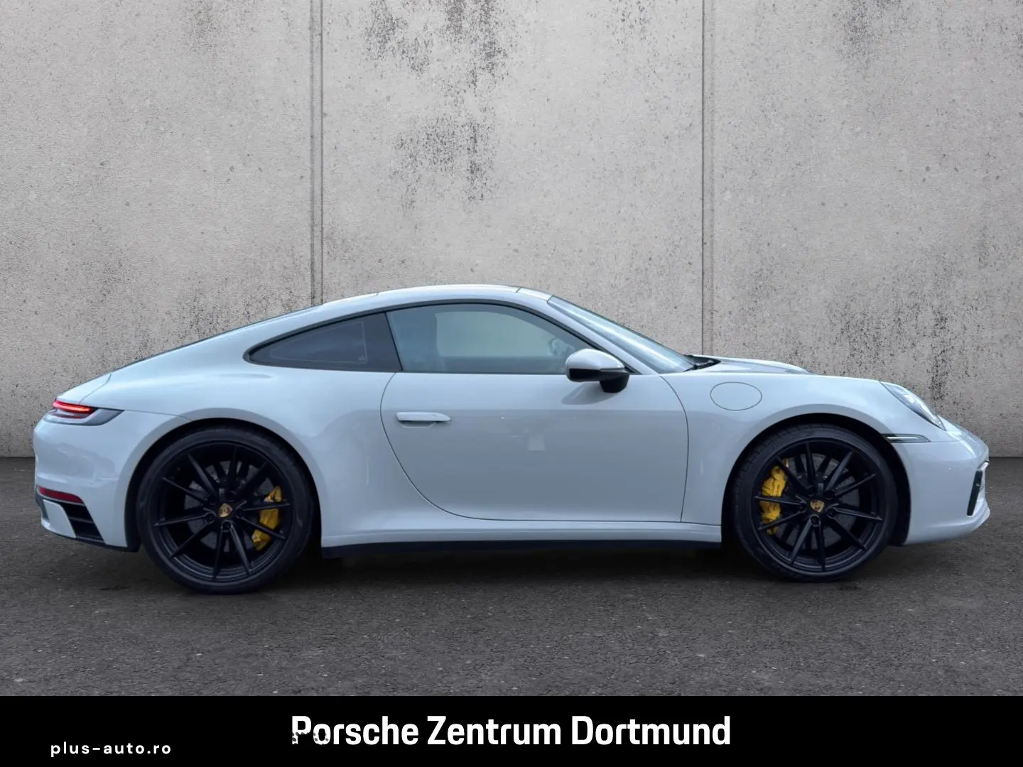 PORSCHE 992 911 Carrera 4 Liftsystem-VA Nachtsicht