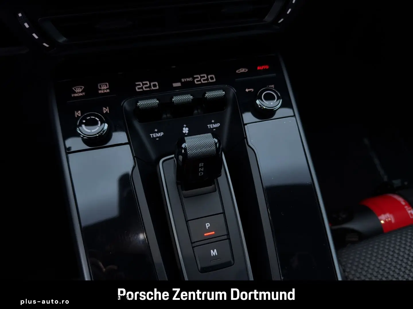 PORSCHE 992 911 Carrera 4 Liftsystem-VA Nachtsicht