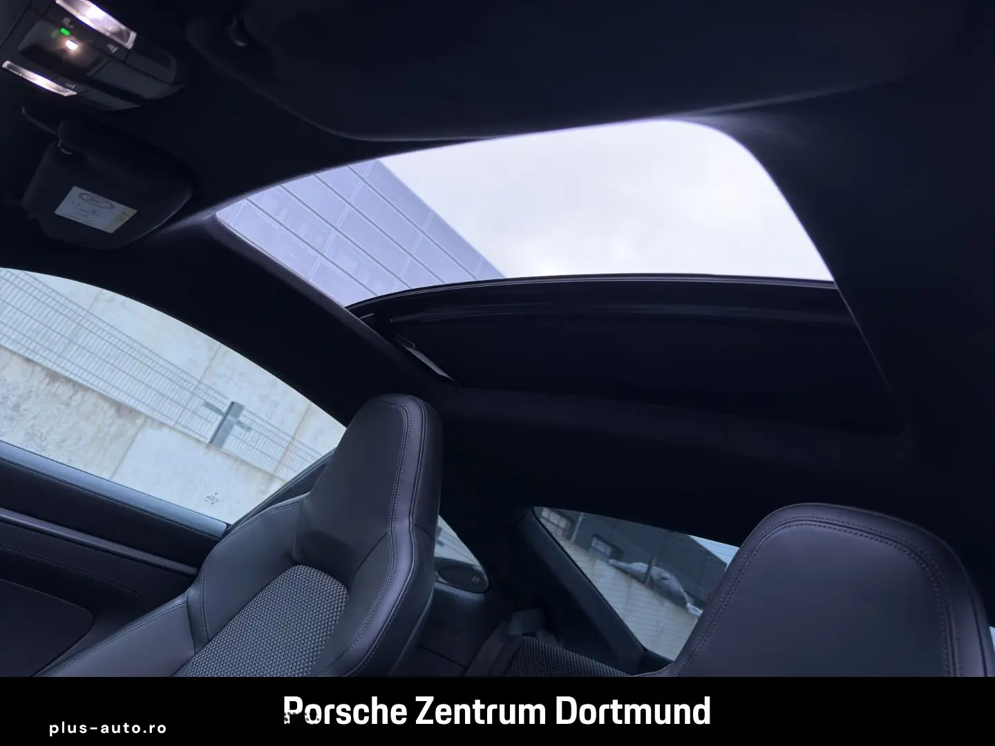 PORSCHE 992 911 Carrera 4 Liftsystem-VA Nachtsicht