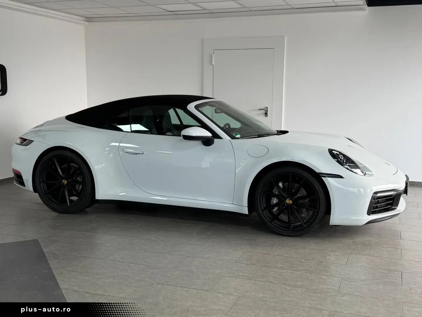 PORSCHE 992 Carrera 4 Cabrio Approved 04.27 360  BOSE