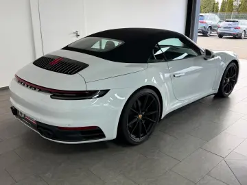 PORSCHE 992 Carrera 4 Cabrio Approved 04.27 360  BOSE