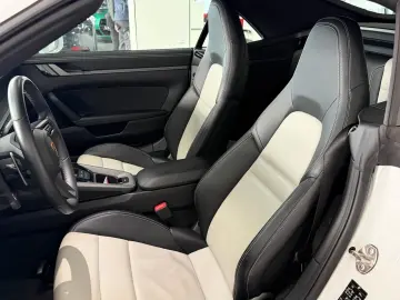 PORSCHE 992 Carrera 4 Cabrio Approved 04.27 360  BOSE