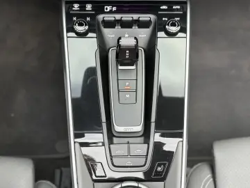 PORSCHE 992 911 CARRERA 4 360  MEMORY LEDER LED 1.HAND