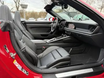 PORSCHE 992 911 CARRERA4 BOSE LEDER CHRONO KAMERA MEMORY