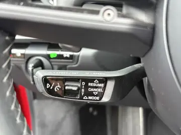 PORSCHE 992 911 CARRERA4 BOSE LEDER CHRONO KAMERA MEMORY