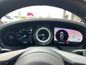 PORSCHE 911 Carrera 4   992.1  abged.Matrix Sport Chrono