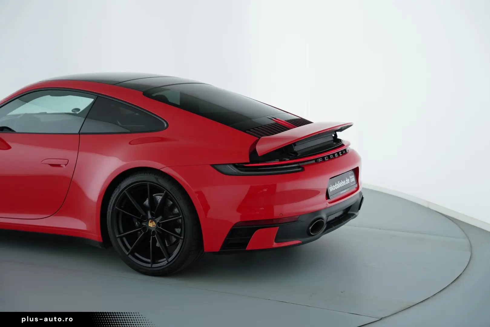 PORSCHE 992 CARRERA 4S CHRONO PANO LIFT MATRIX LED PDCC