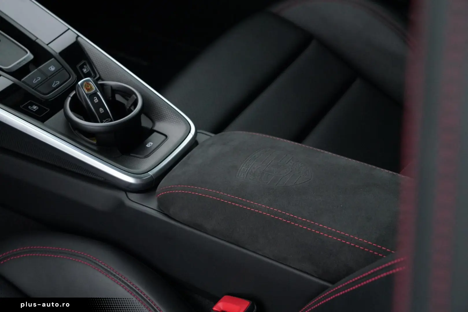 PORSCHE 992 CARRERA 4S CHRONO PANO LIFT MATRIX LED PDCC