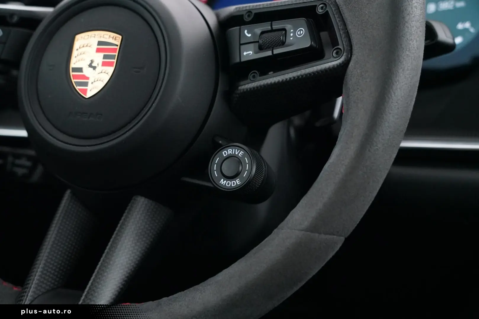 PORSCHE 992 CARRERA 4S CHRONO PANO LIFT MATRIX LED PDCC